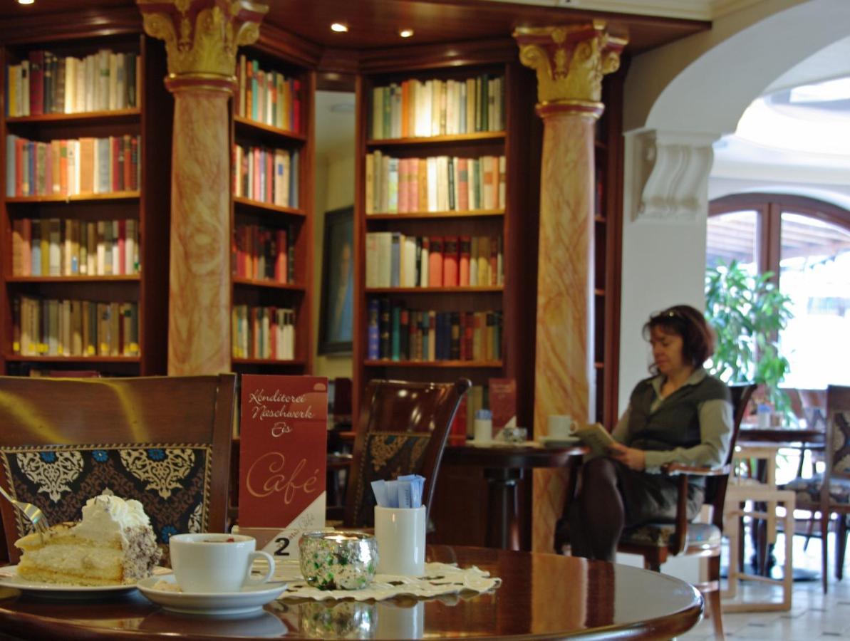 Hotel Vier Spitzen Lauenforde Екстериор снимка