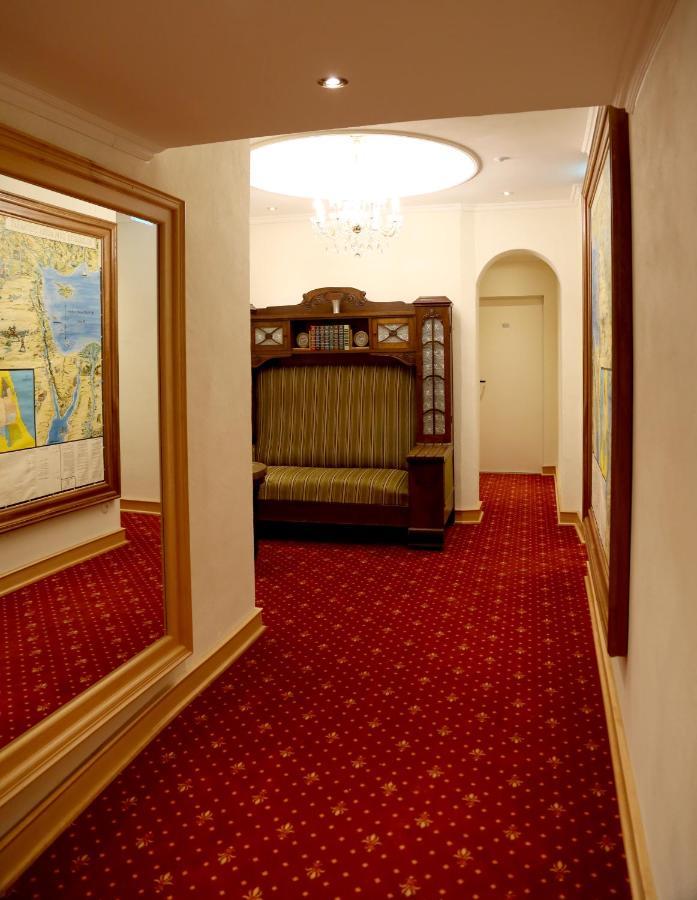 Hotel Vier Spitzen Lauenforde Екстериор снимка