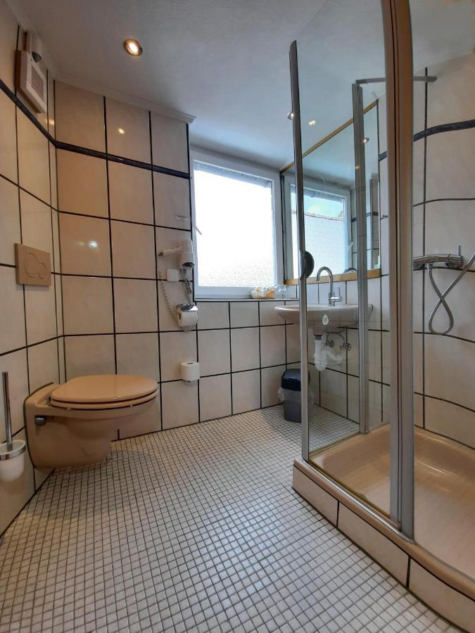 Hotel Vier Spitzen Lauenforde Екстериор снимка