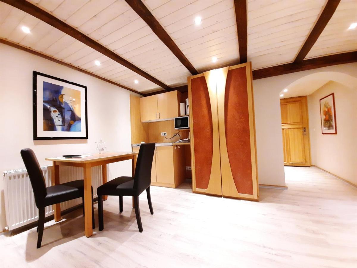 Hotel Vier Spitzen Lauenforde Екстериор снимка