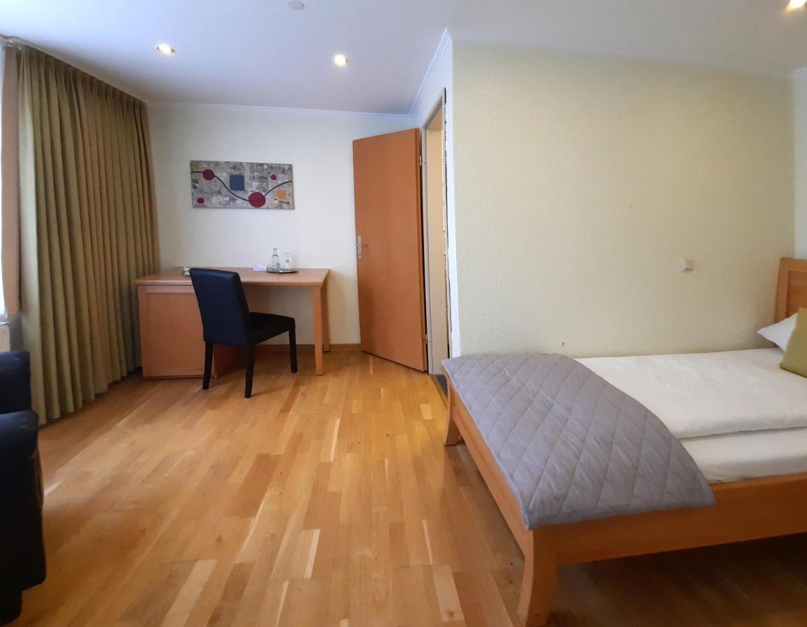 Hotel Vier Spitzen Lauenforde Екстериор снимка