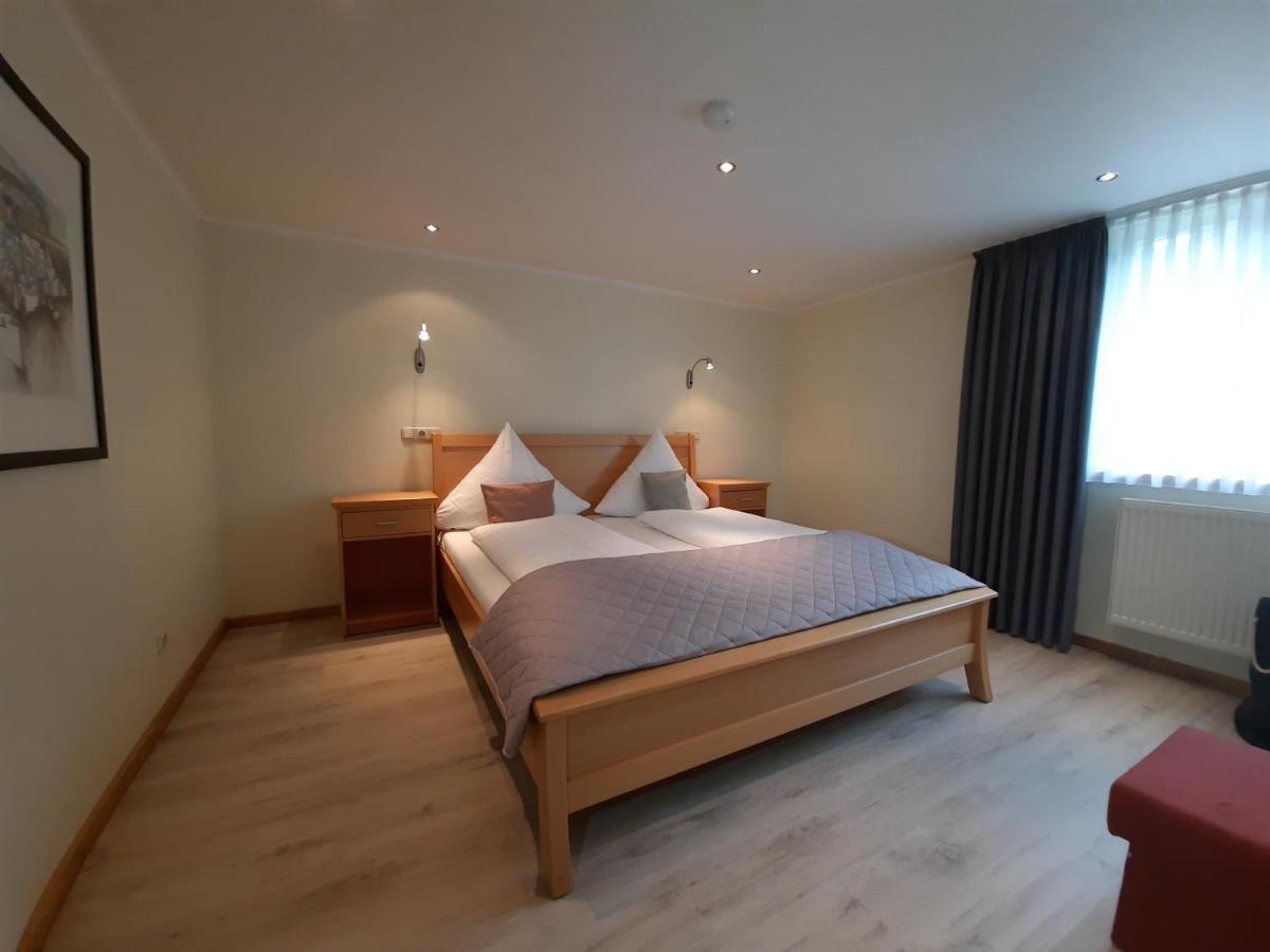 Hotel Vier Spitzen Lauenforde Екстериор снимка