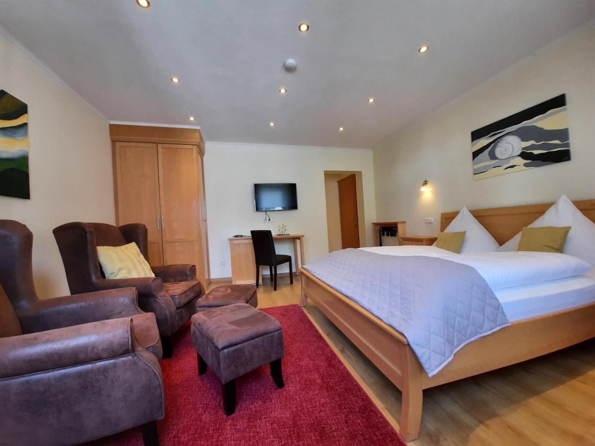 Hotel Vier Spitzen Lauenforde Екстериор снимка