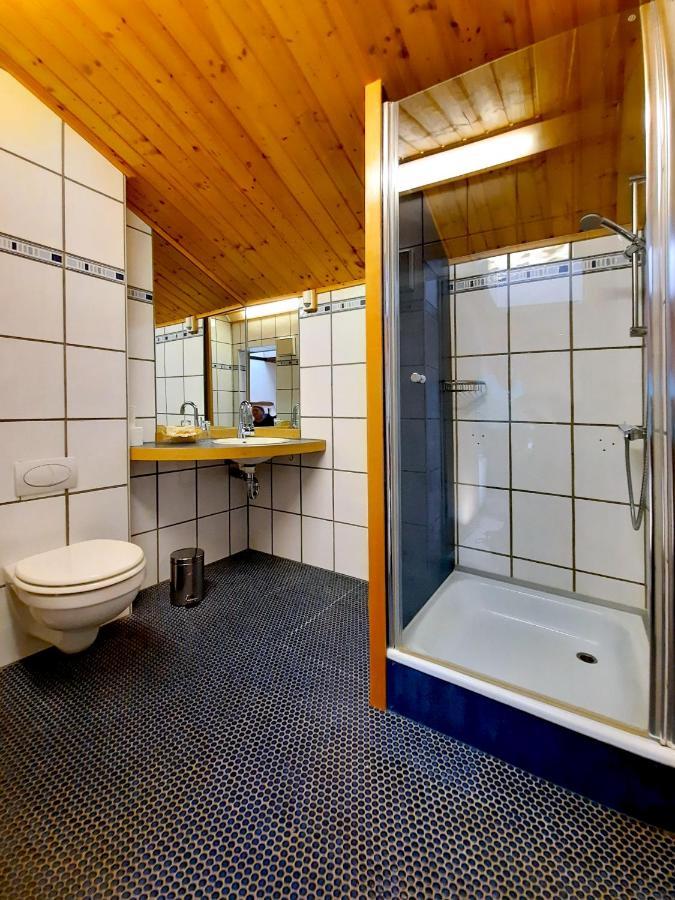 Hotel Vier Spitzen Lauenforde Екстериор снимка