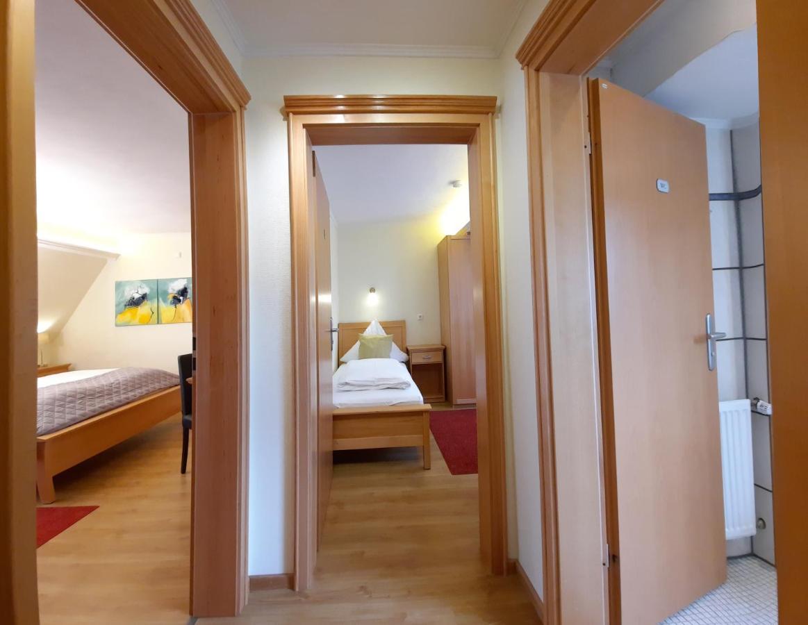 Hotel Vier Spitzen Lauenforde Екстериор снимка