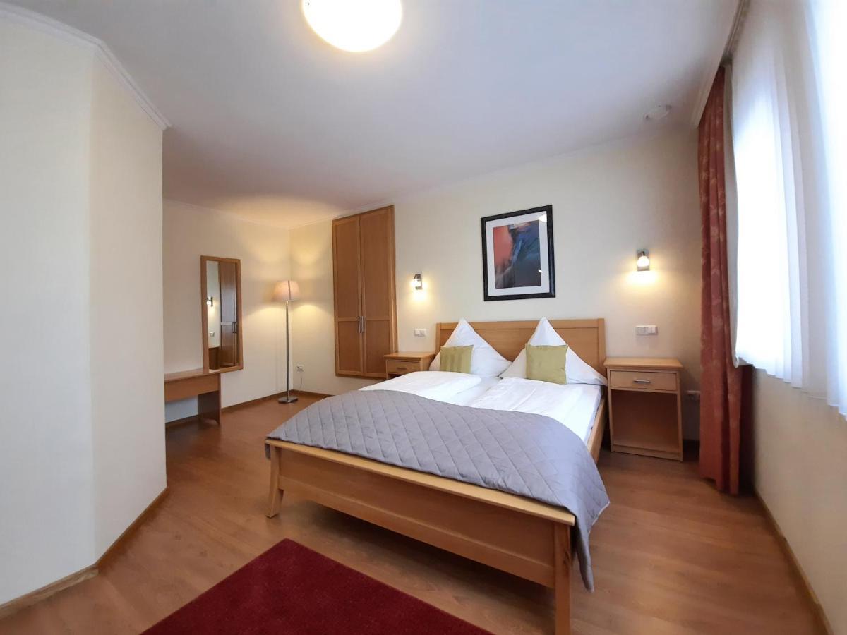 Hotel Vier Spitzen Lauenforde Екстериор снимка